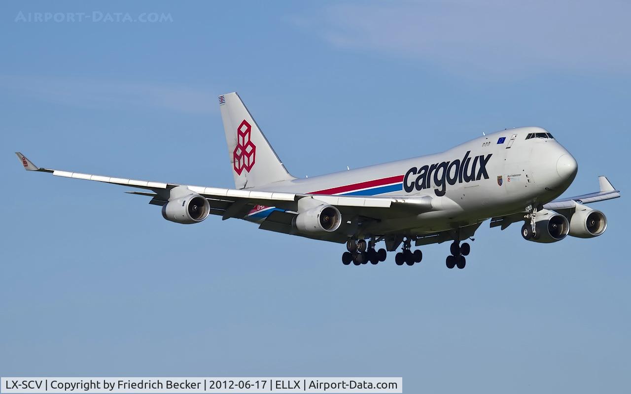 LX-SCV, 2001 Boeing 747-4R7F/SCD C/N 29733, on final RW24