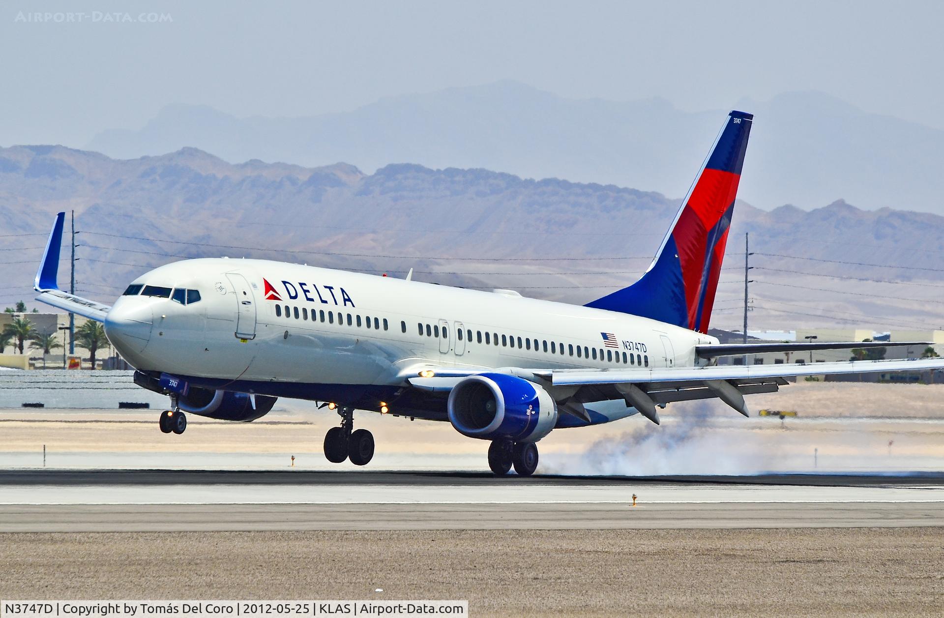 N3747D, 2001 Boeing 737-832 C/N 32374, N3747D Delta Air Lines Boeing 737-832 (cn 32374/846)

- Las Vegas - McCarran International (LAS / KLAS)
USA - Nevada, May 25, 2012
Photo: Tomás Del Coro