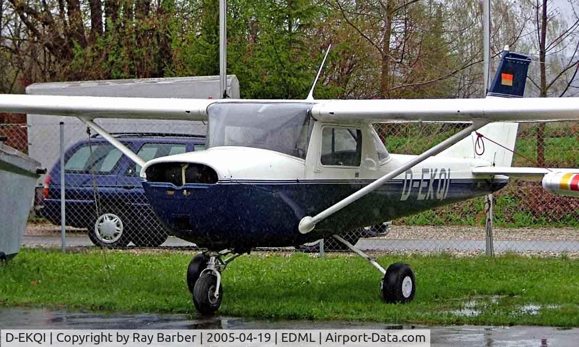 D-EKQI, 1970 Reims F150K C/N 0600, Taken in a rain storm at Landshut~D