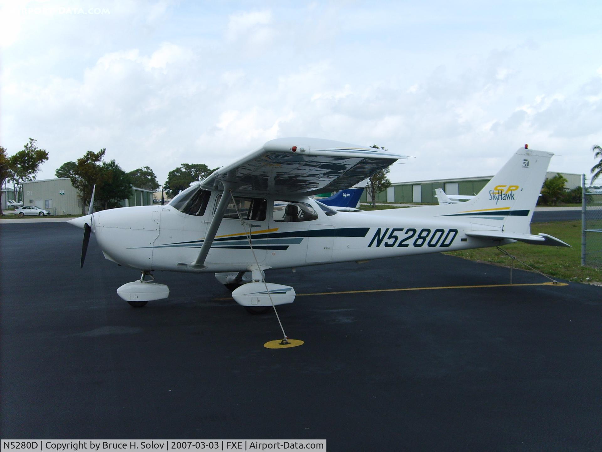 N5280D, 2002 Cessna 172S C/N 172S9212, I have flown this one too