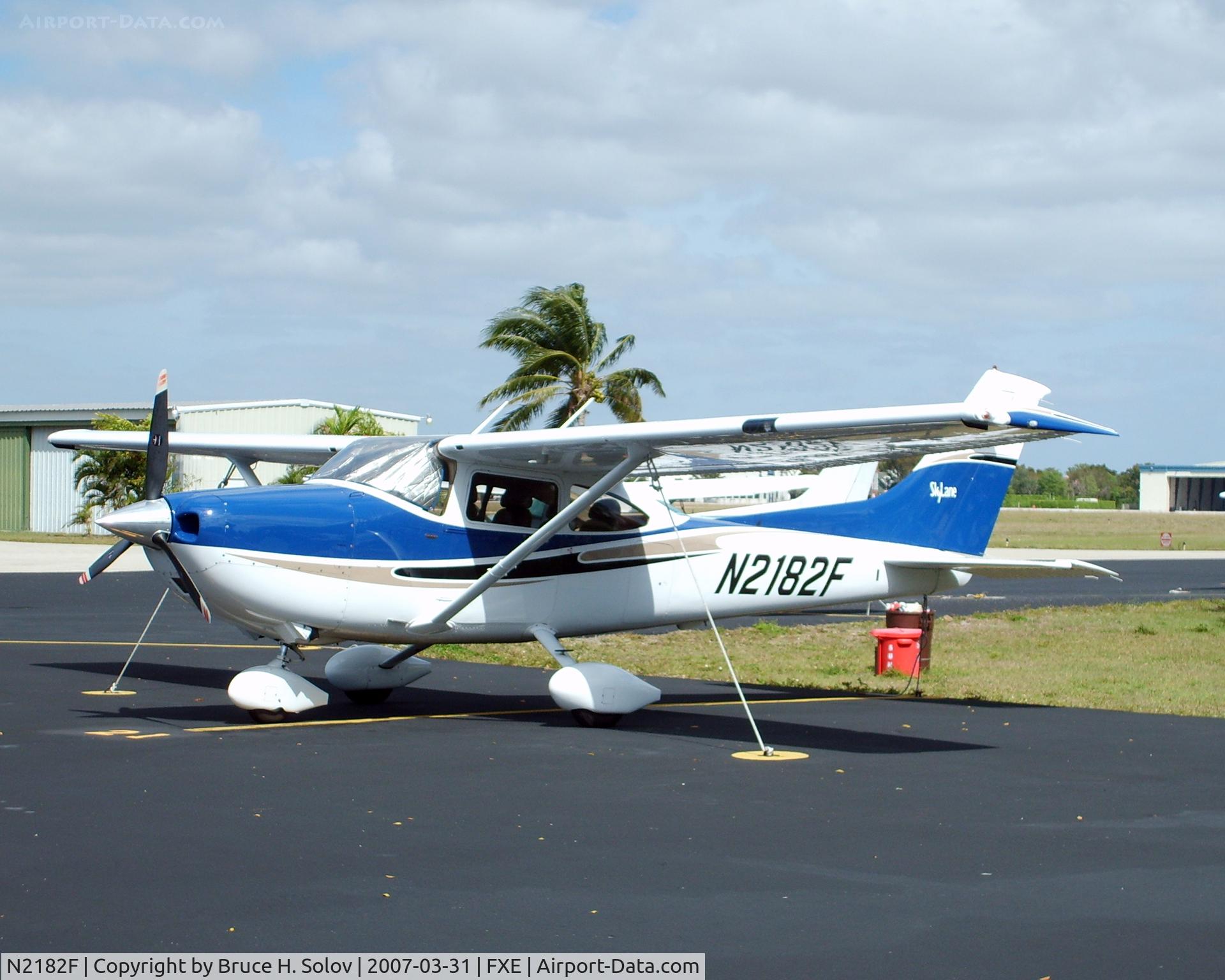 N2182F, 2004 Cessna 182T Skylane C/N 18281340, Cessna Skylane @ FXE