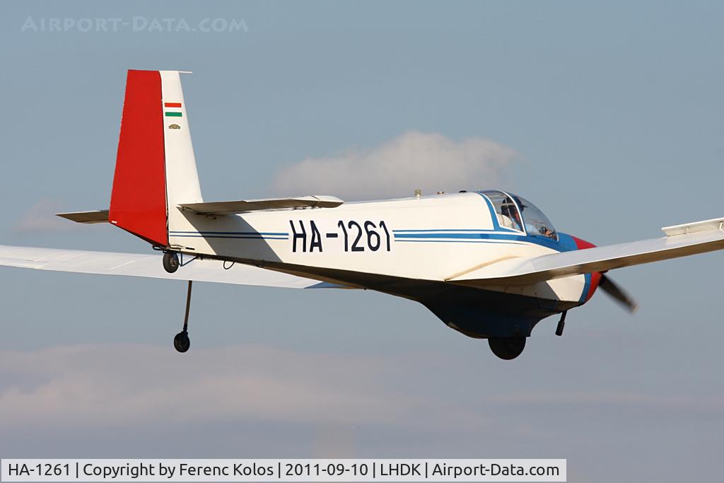 HA-1261, 1972 Scheibe SF-25C Falke C/N 4426, Dunakeszi