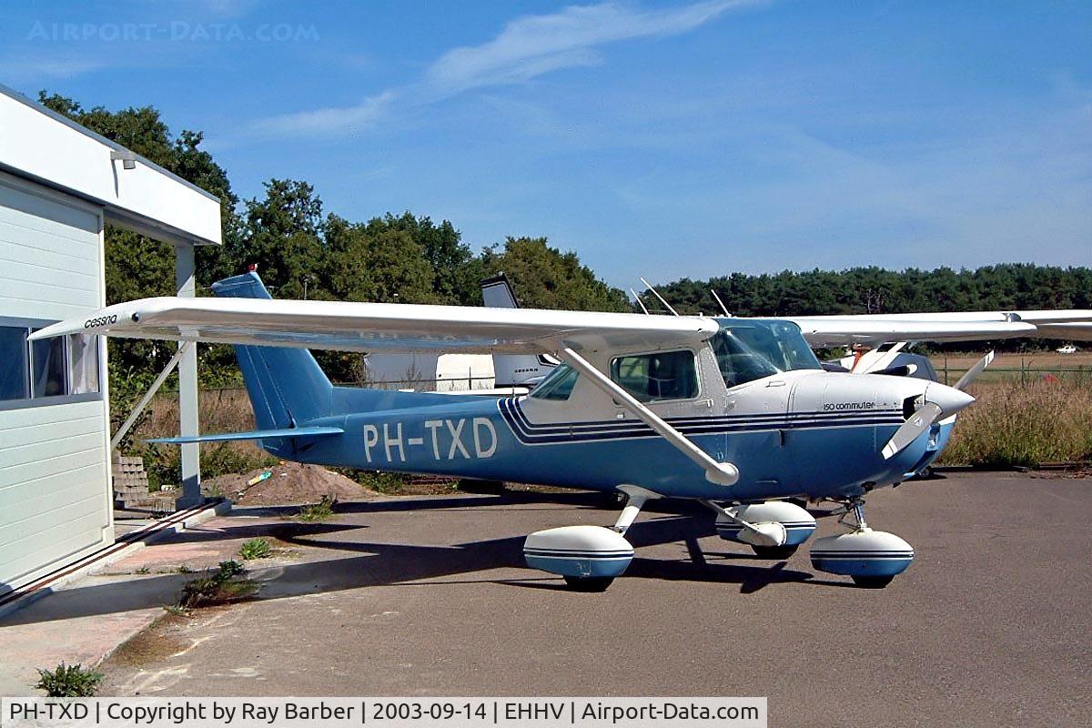 PH-TXD, Cessna 150M C/N 15079342, Seen here.
