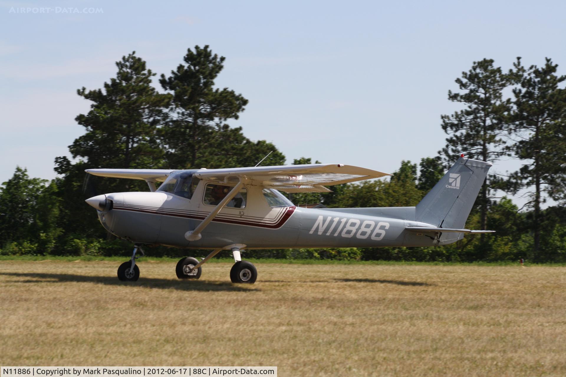 N11886, 1974 Cessna 150L C/N 15075688, Cessna 150L
