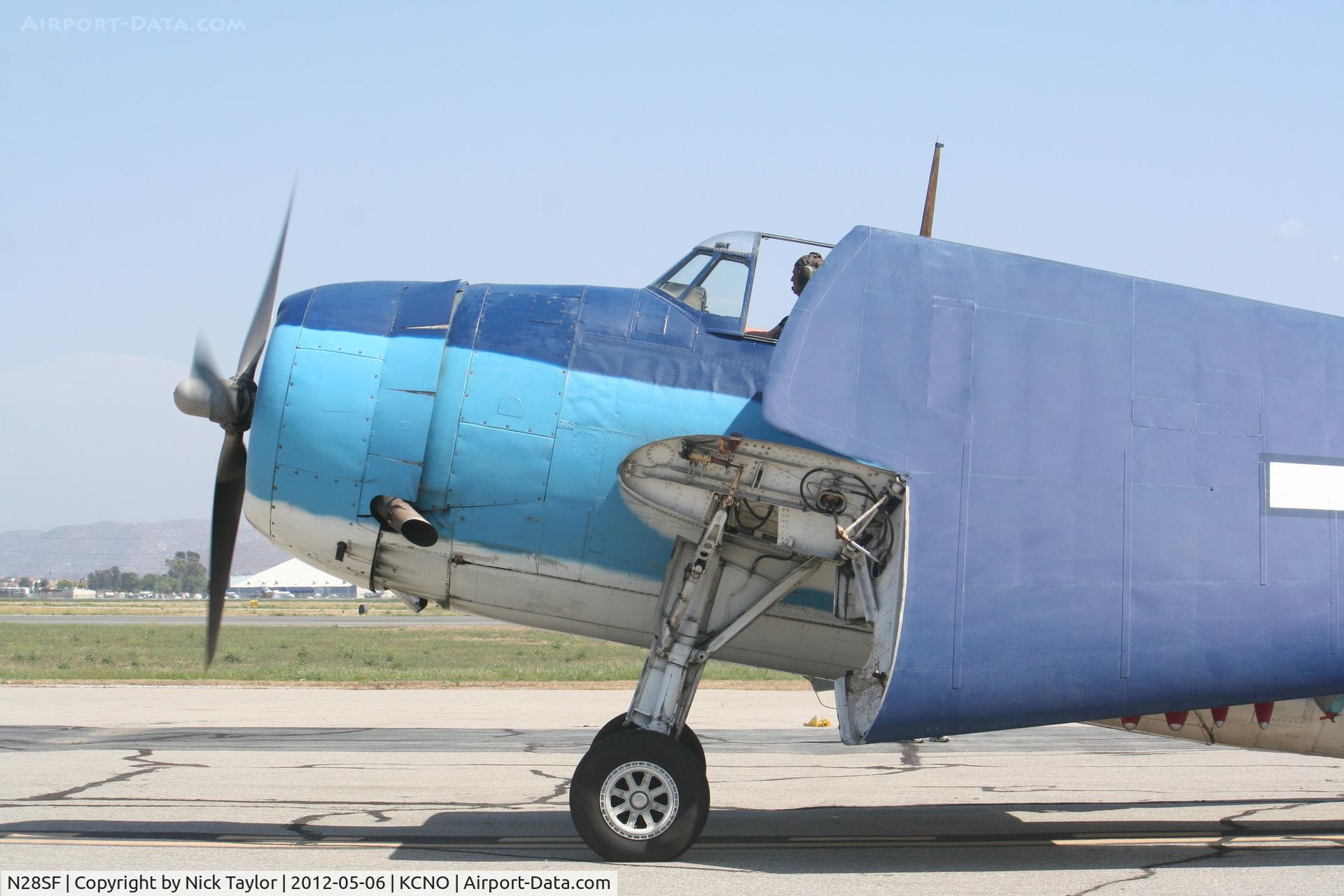 N28SF, Grumman TBM-3 Avenger C/N 85983, Taxi out