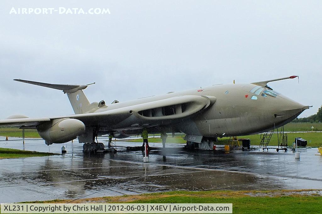 XL231, 1962 Handley Page Victor K.2 C/N HP80/76, Former Falklands and Gulf war veteran preserved in a taxiing condition at the Yorkshire Air Museum