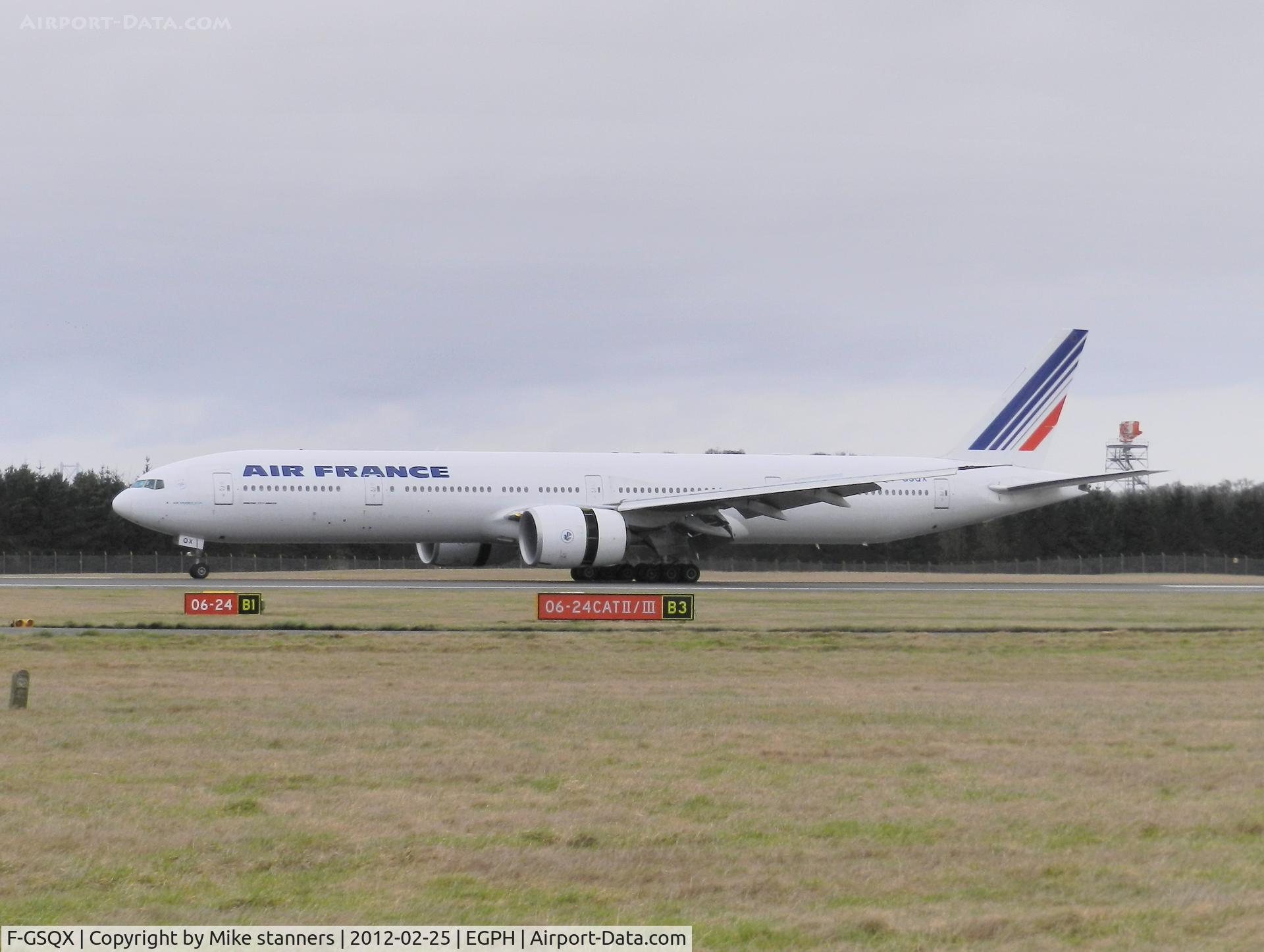 F-GSQX, 2007 Boeing 777-328/ER C/N 32963, 
