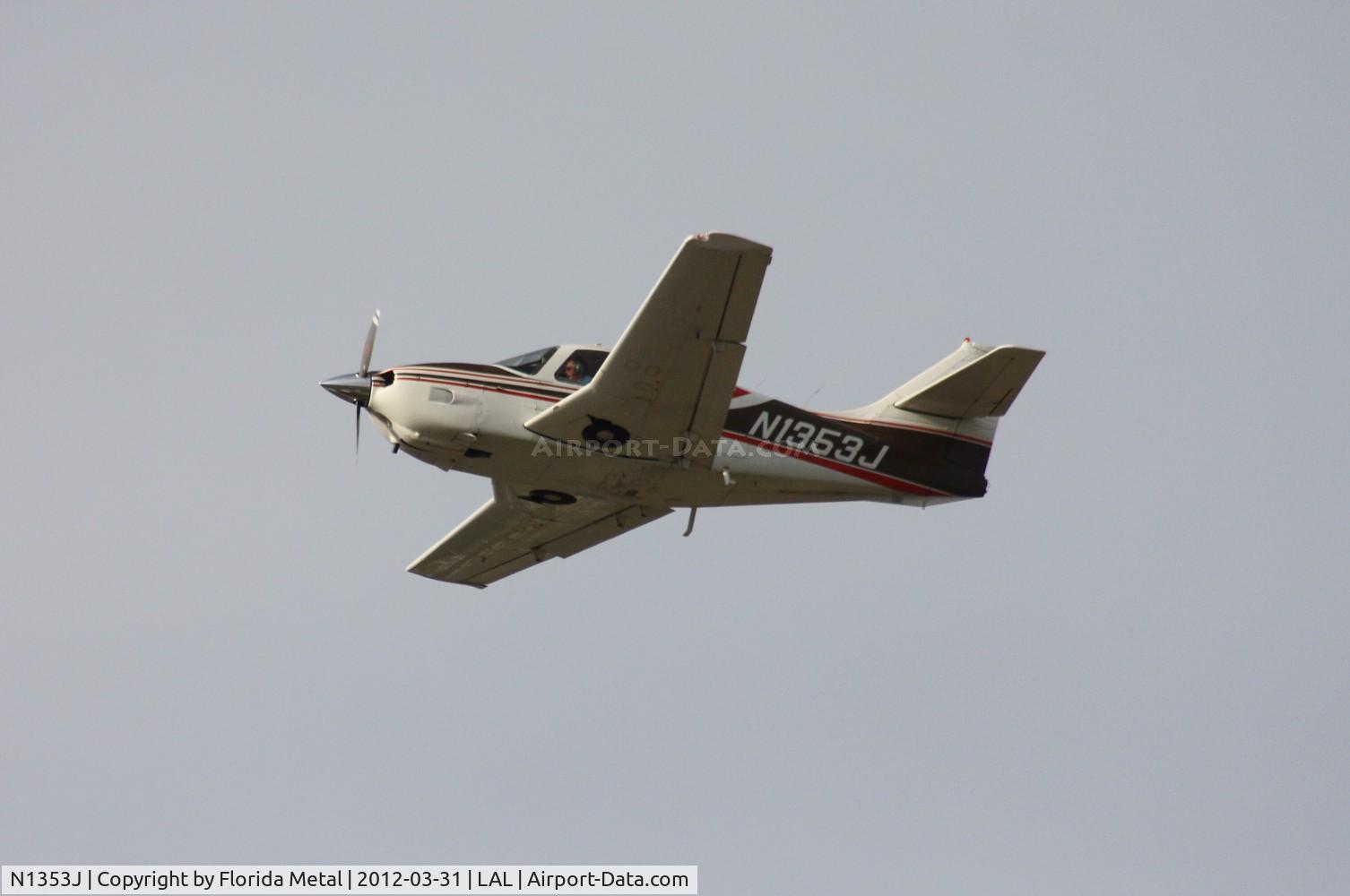 N1353J, 1975 Rockwell International 112A Commander C/N 353, Rockwell 112A