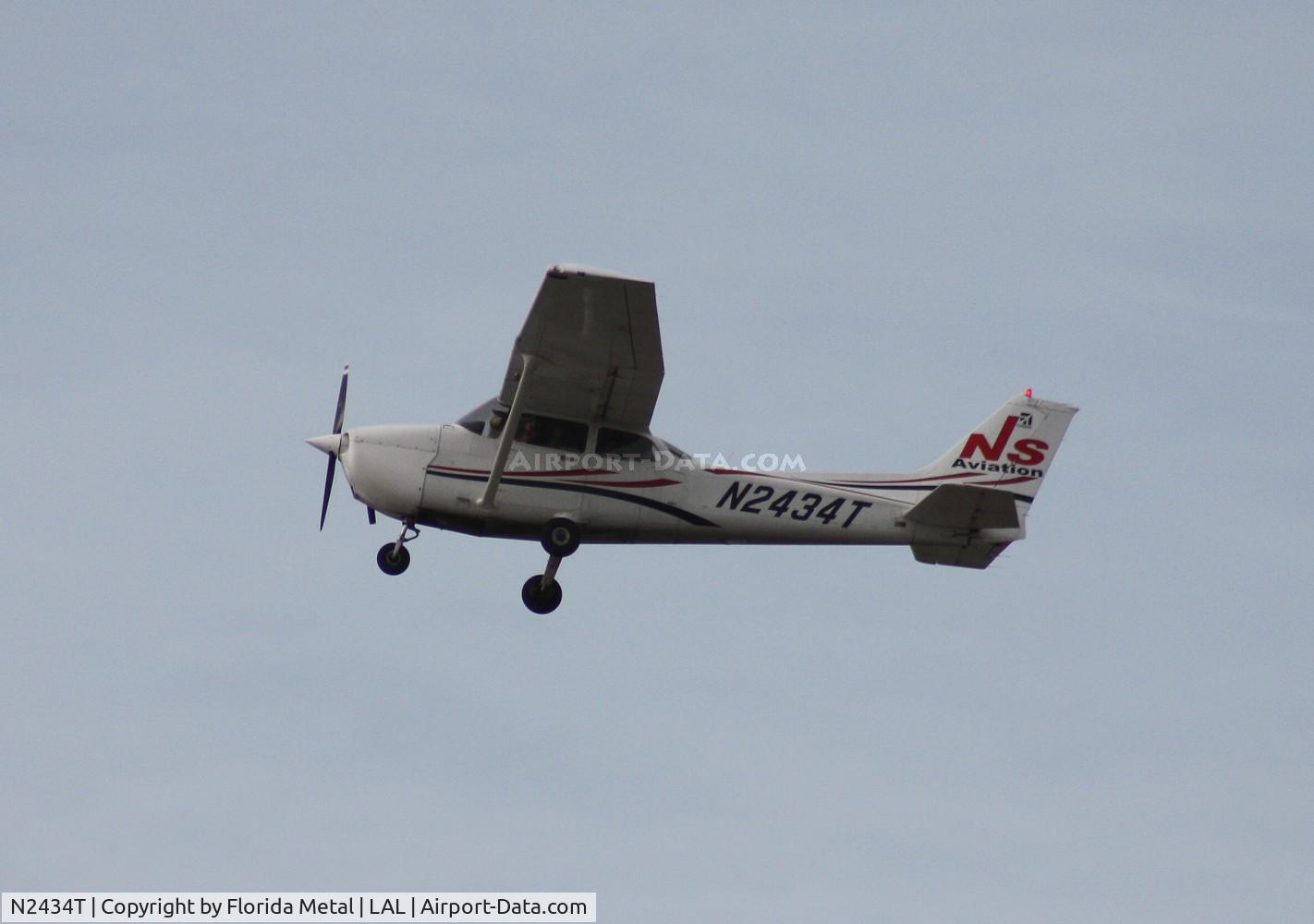 N2434T, 2006 Cessna 172R C/N 17281326, Cessna 172R