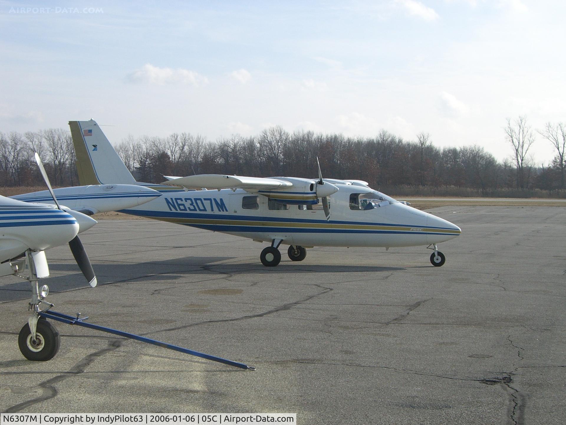 N6307M, 1985 Partenavia P-68C C/N 306, Tarmac