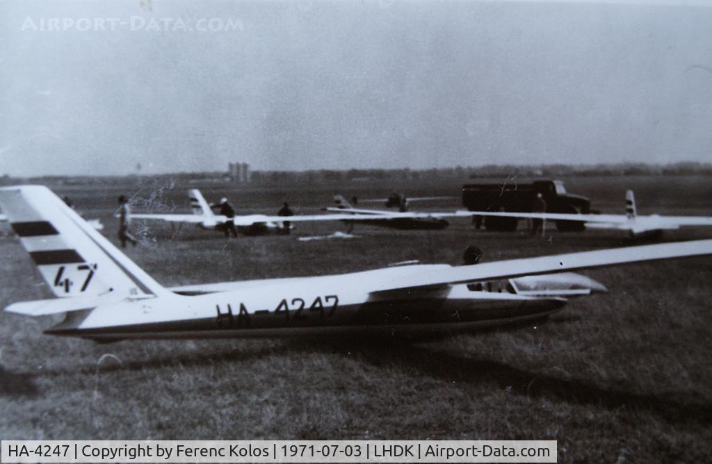 HA-4247, PZL-Bielsko SZD-24-4A Foka-4 C/N W-330, Dunakeszi