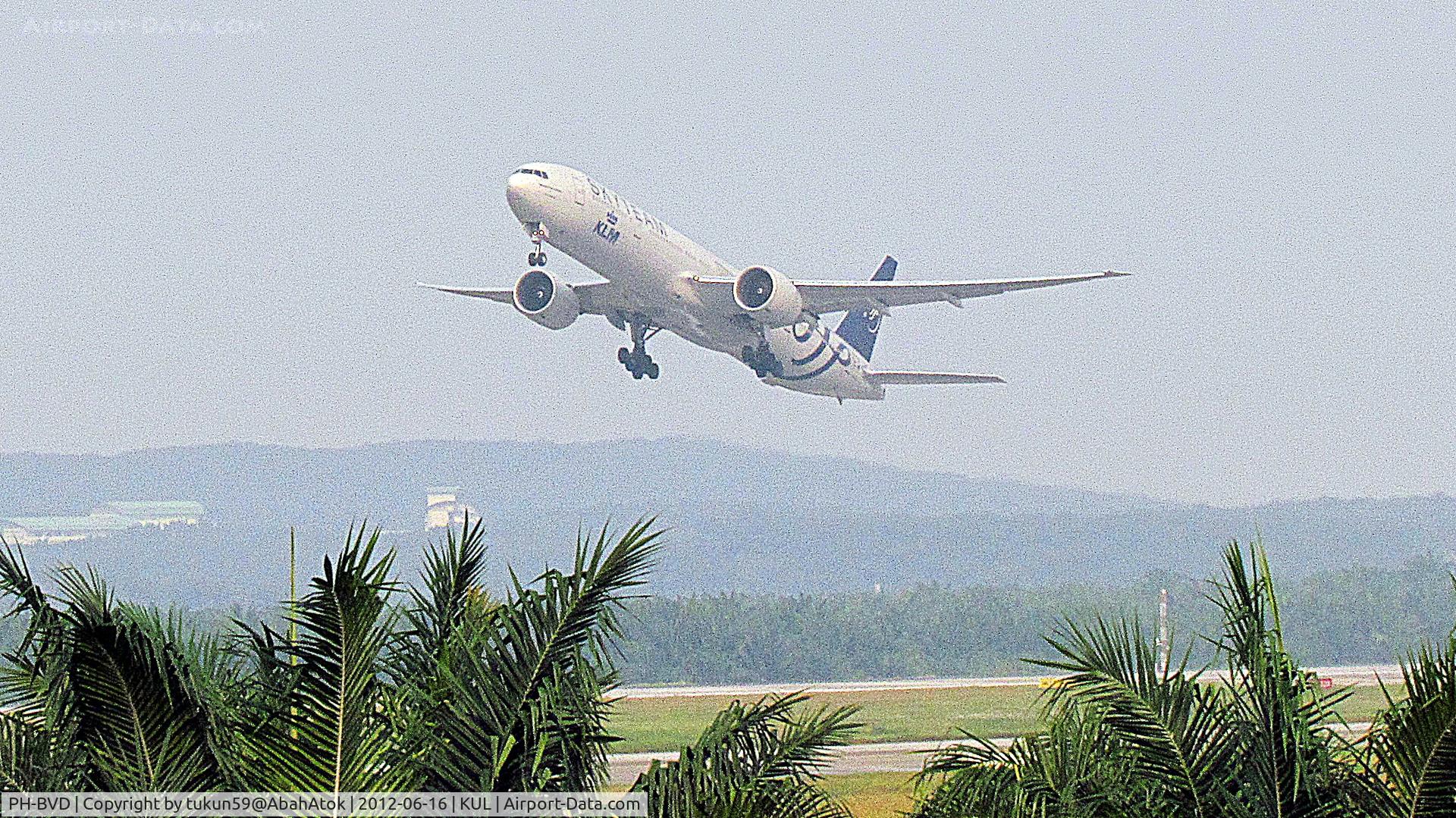 PH-BVD, 2009 Boeing 777-306/ER C/N 35979, SkyTeam, KLM - Royal Dutch Airlines