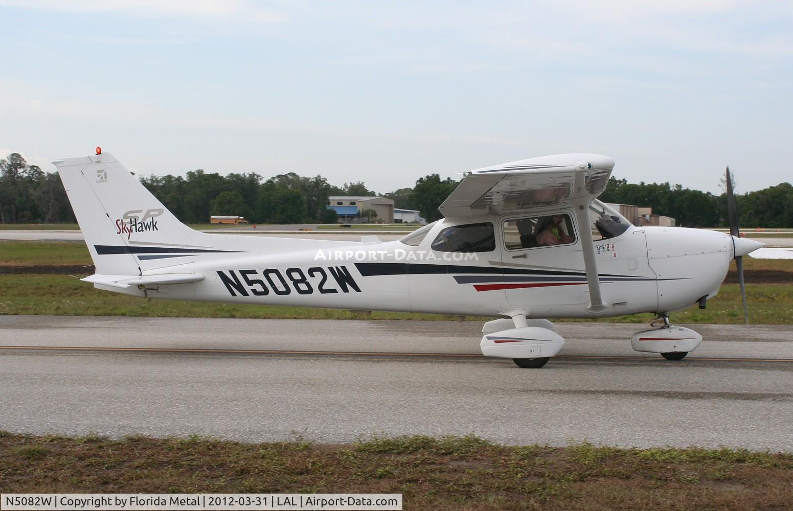 N5082W, 2001 Cessna 172S C/N 172S8970, Cessna 172S