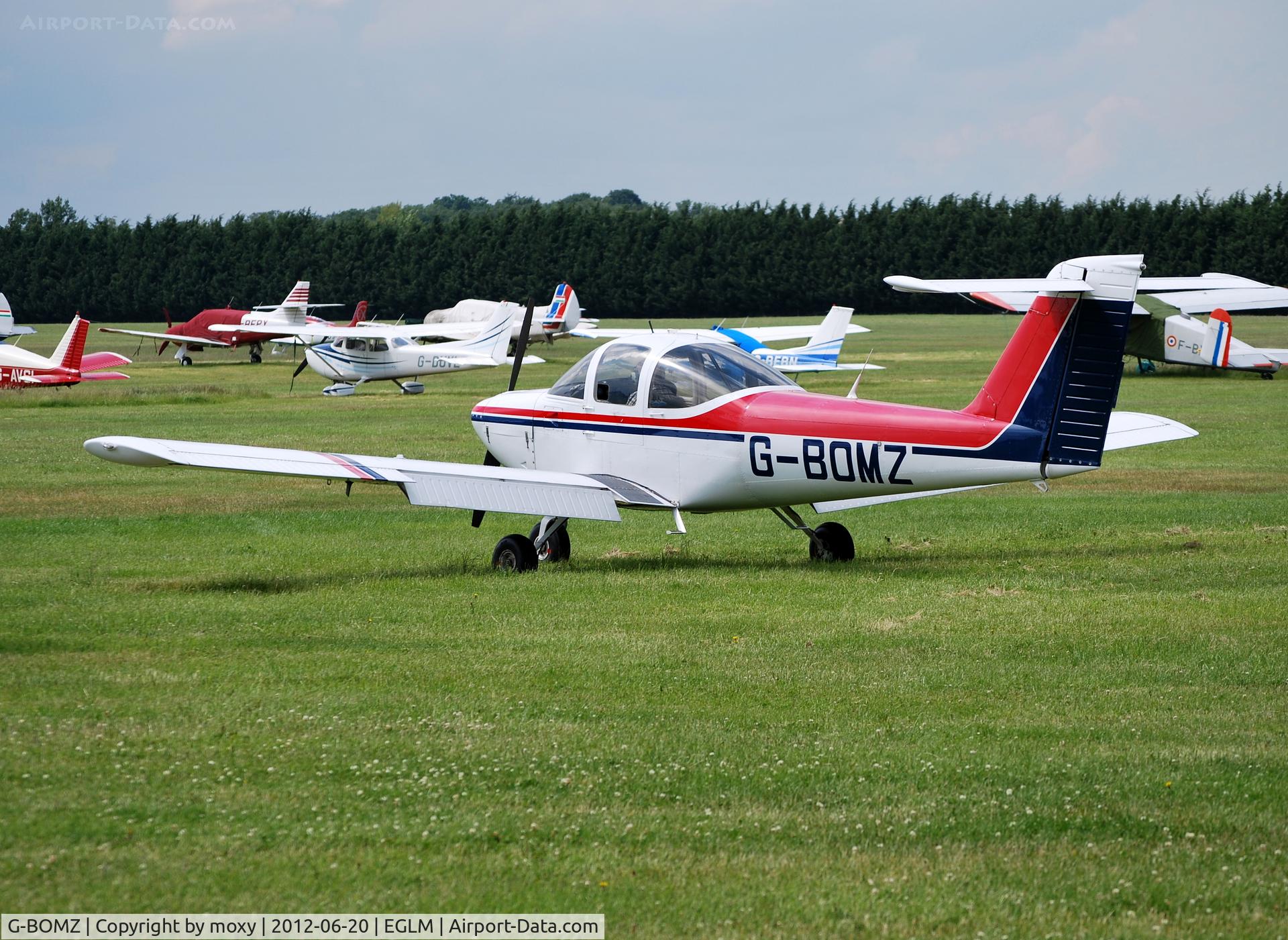 G-BOMZ, 1978 Piper PA-38-112 Tomahawk Tomahawk C/N 38-78A0635, Tomahawk at White Waltham. Ex N2315A