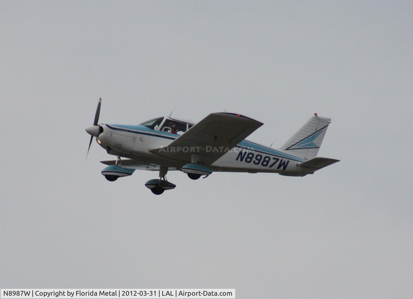 N8987W, 1964 Piper PA-28-235 C/N 28-10566, Pa-28-235