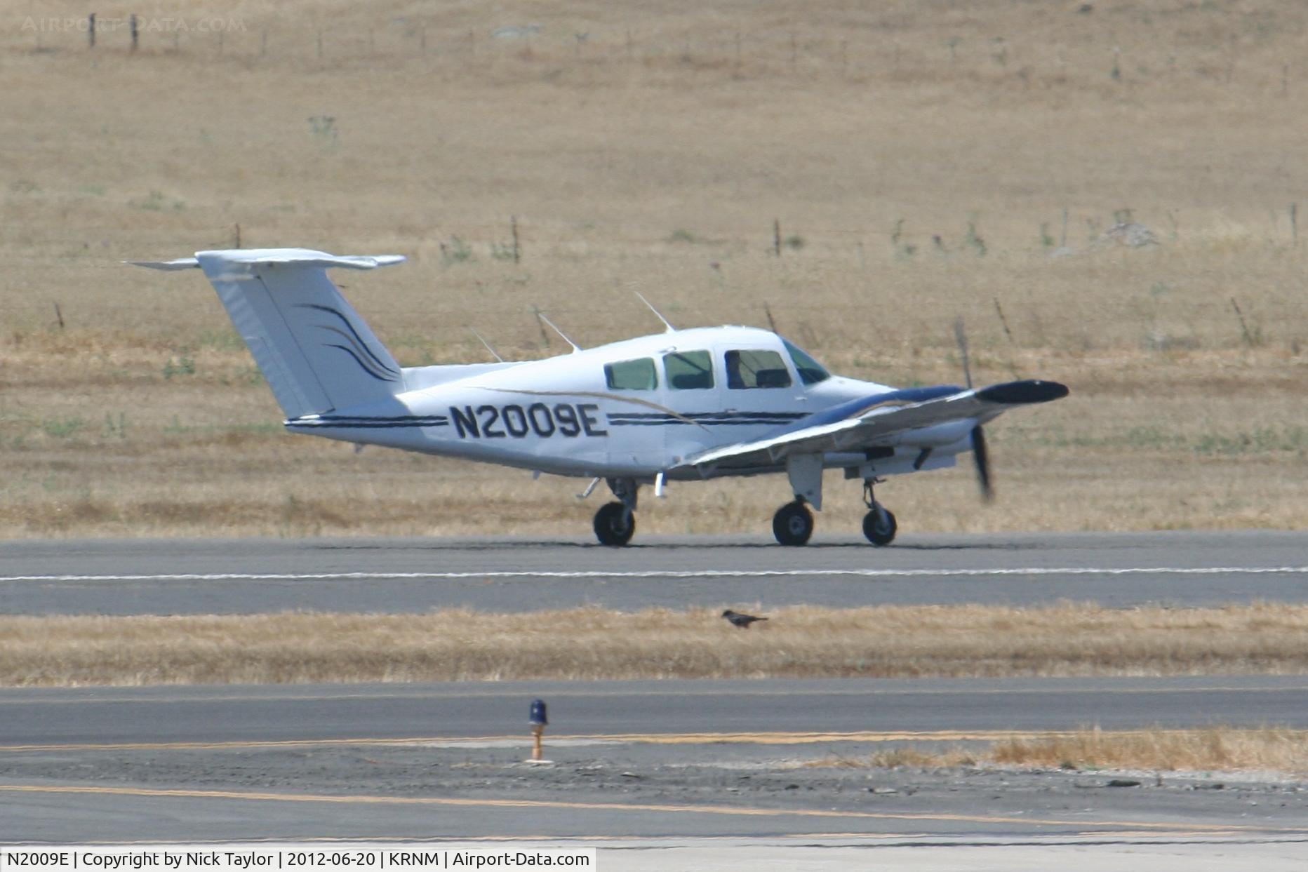N2009E, 1978 Beech 76 Duchess C/N ME-61, Touch and goes