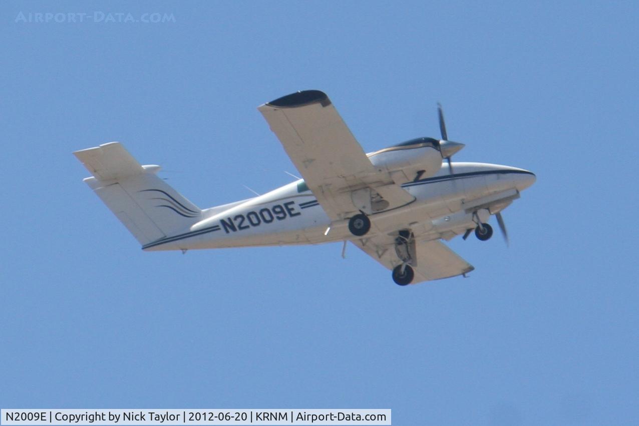 N2009E, 1978 Beech 76 Duchess C/N ME-61, Overhead midfield