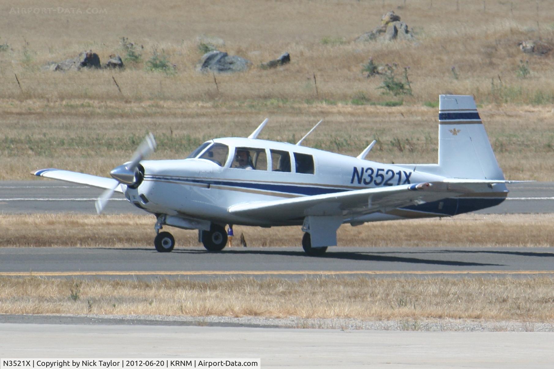 N3521X, 1966 Mooney M20F Executive C/N 670059, Taxiing to the transient ramp