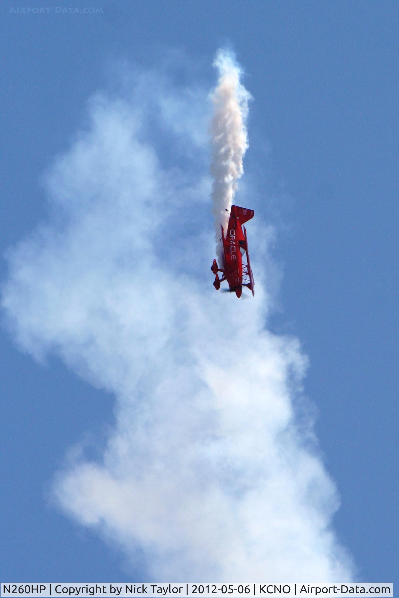 N260HP, 2010 Aviat Pitts S-1S C/N 0001, Sean Tucker heading down