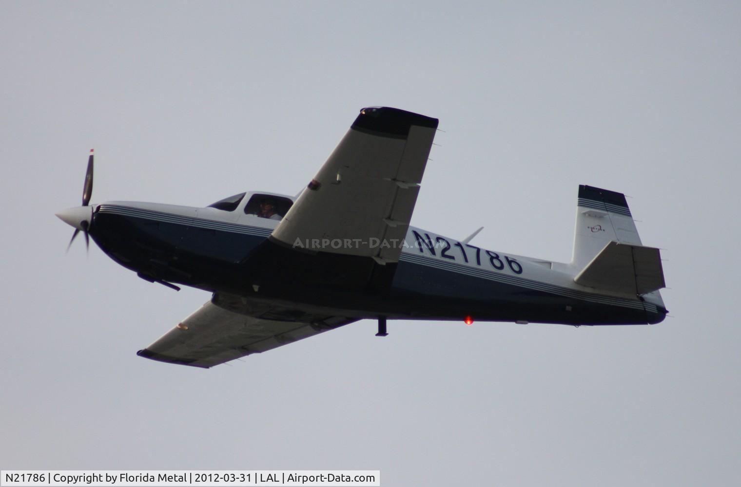N21786, 1999 Mooney M20R Ovation C/N 29-0194, Mooney M20R