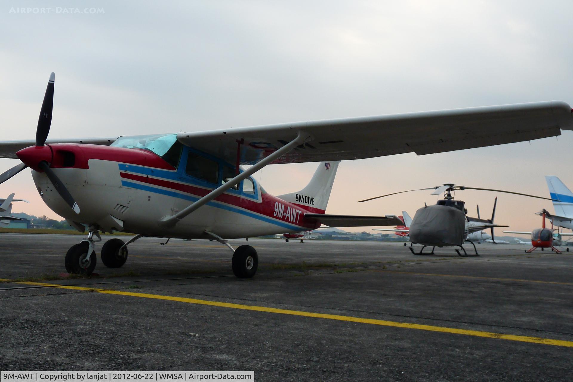9M-AWT, Cessna P206C Super Skylane C/N Not found 9M-AWT, MaxFli