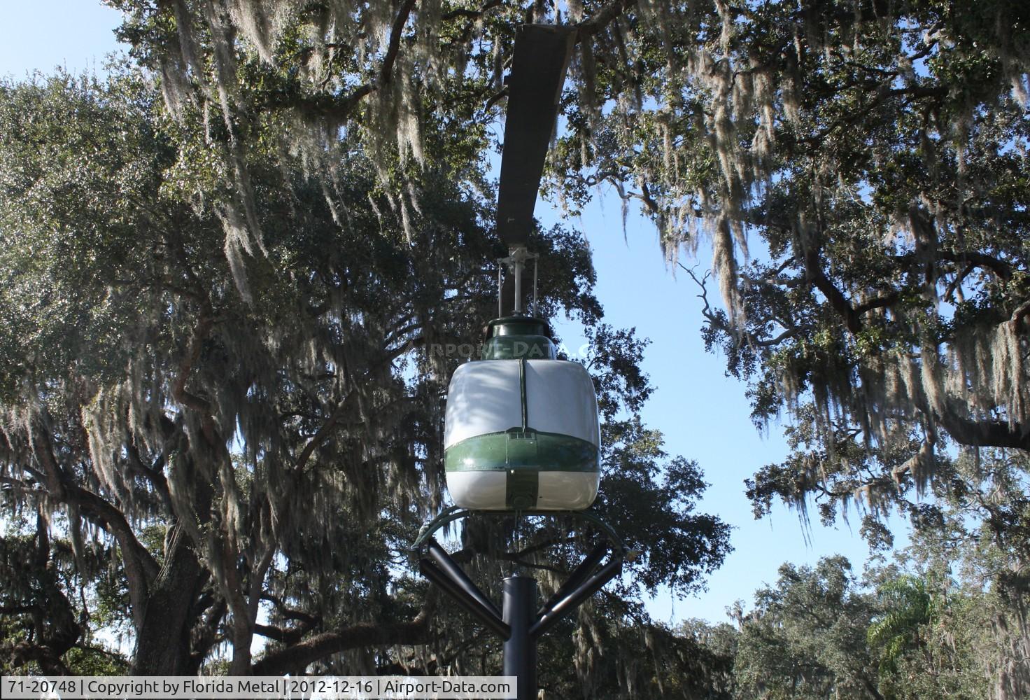 71-20748, 1971 Bell OH-58A Kiowa C/N 41609, OH-58A at Tampa Veterans Park