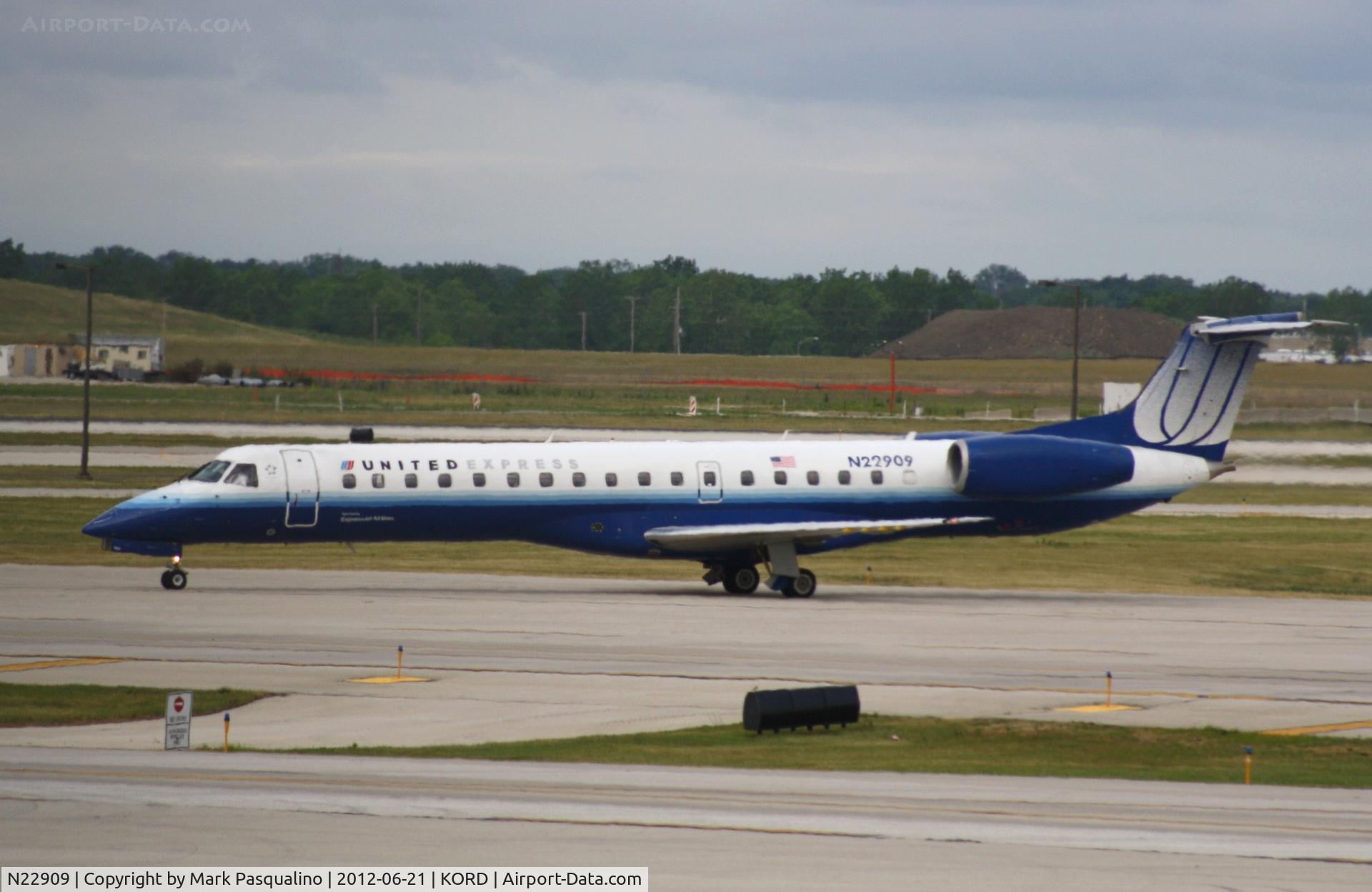 N22909, 2001 Embraer ERJ-145LR (EMB-145LR) C/N 145459, EMB-145LR