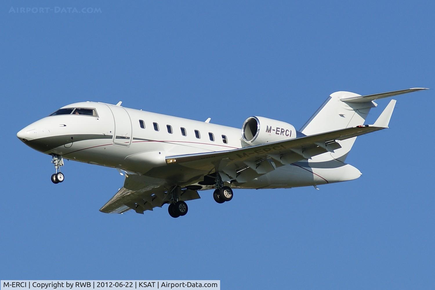 M-ERCI, 2010 Bombardier Challenger 605 (CL-600-2B16) C/N 5841, On appproach 12R.
