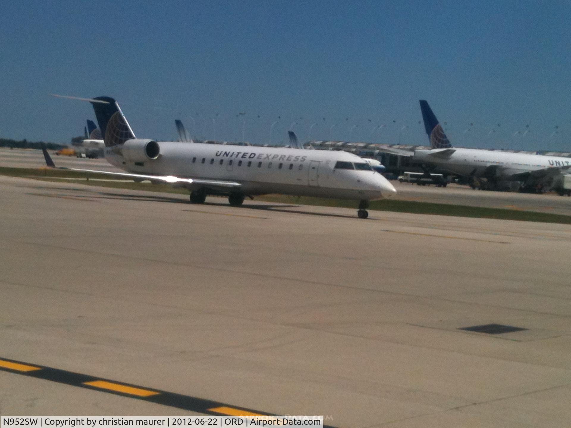 N952SW, 2003 Bombardier CRJ-200LR (CL-600-2B19) C/N 7805, united express