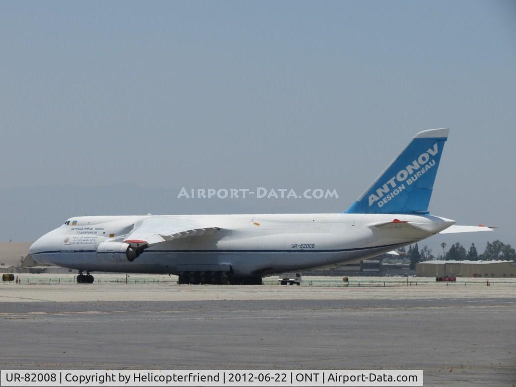 UR-82008, 1986 Antonov An-124-100M Ruslan C/N 19530501006, Parked on the north side waiting for cargo