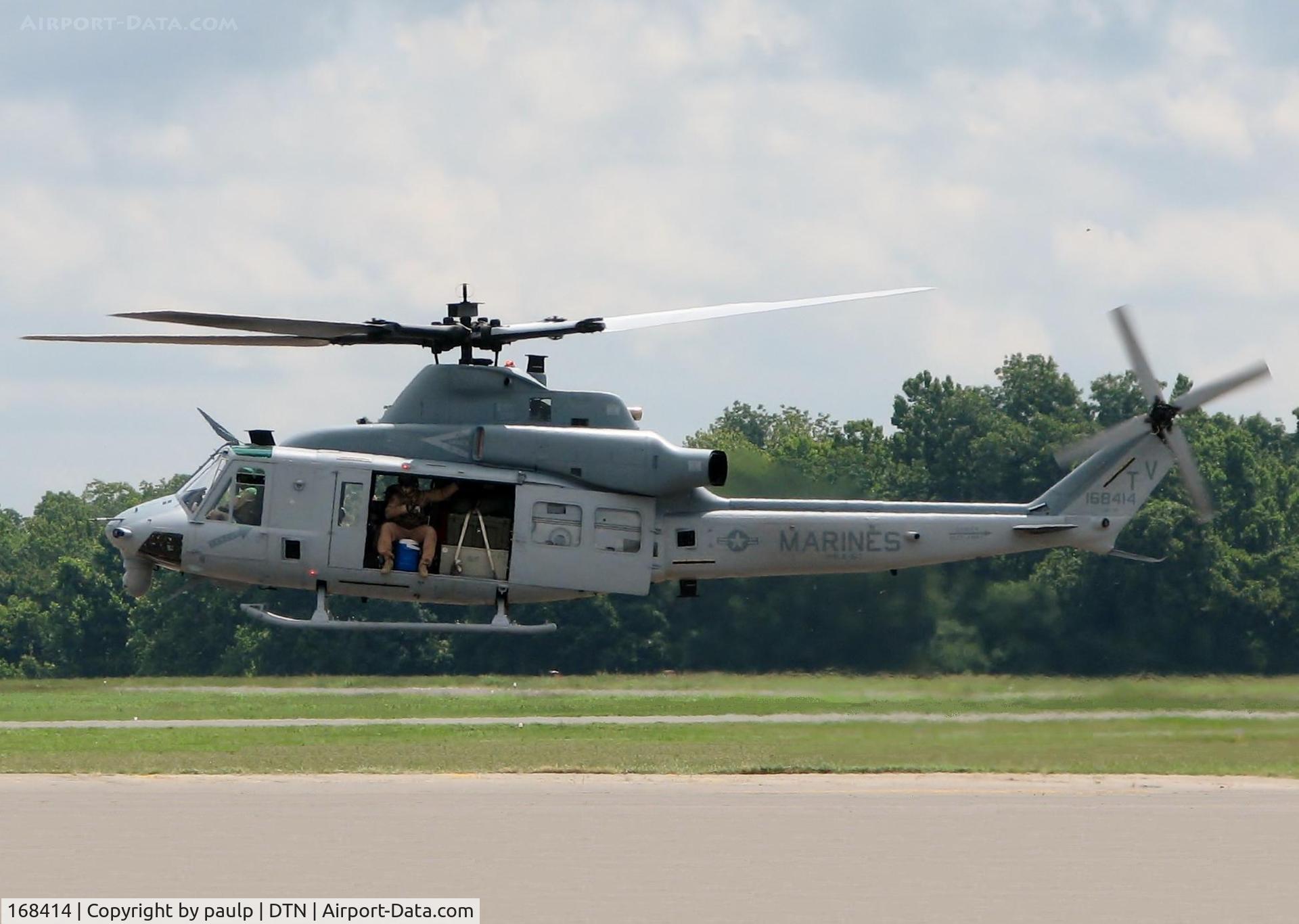 168414, Bell UH-1Y Venom C/N 55151/Y63, Departing Downtown Shreveport.