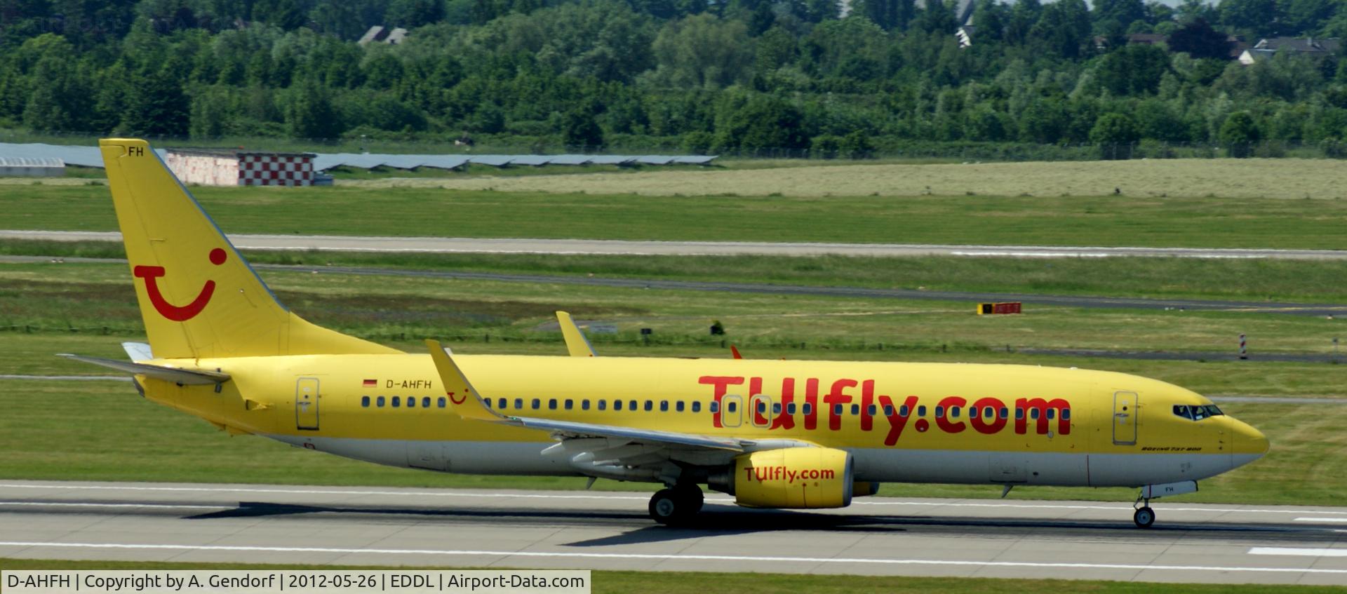 D-AHFH, 1999 Boeing 737-8K5 C/N 27983, TUIfly, seen here on RWY 5R at Düsseldorf Int´l (EDDL)