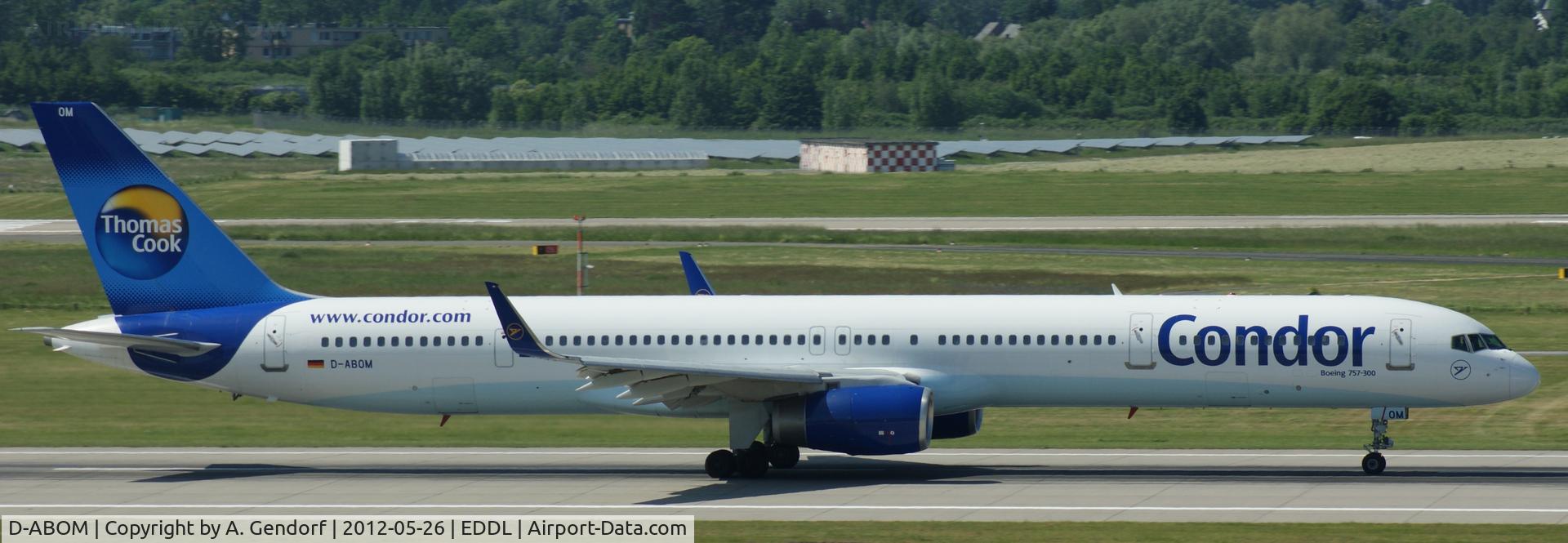 D-ABOM, 2000 Boeing 757-330 C/N 29022, Condor, is running down the runway before take off at Düsseldorf Int´l (EDDL)