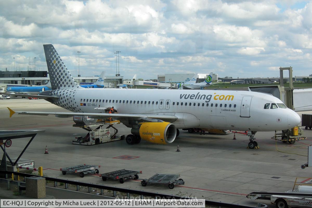 EC-HQJ, 2001 Airbus A320-214 C/N 1430, At Schipohl