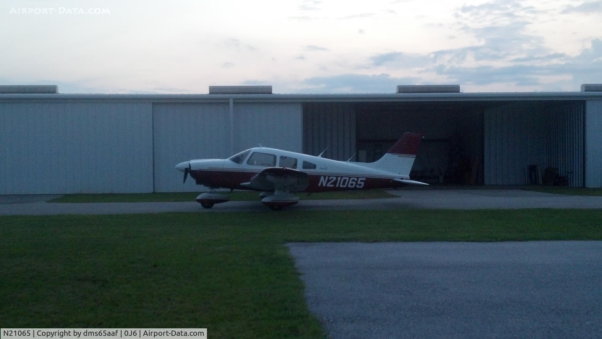 N21065, 1978 Piper PA-28-181 C/N 28-7990033, after a sunset flight