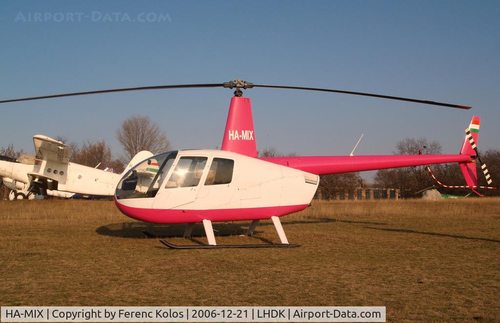 HA-MIX, 1999 Robinson R44 Astro C/N 0650, Dunakeszi
