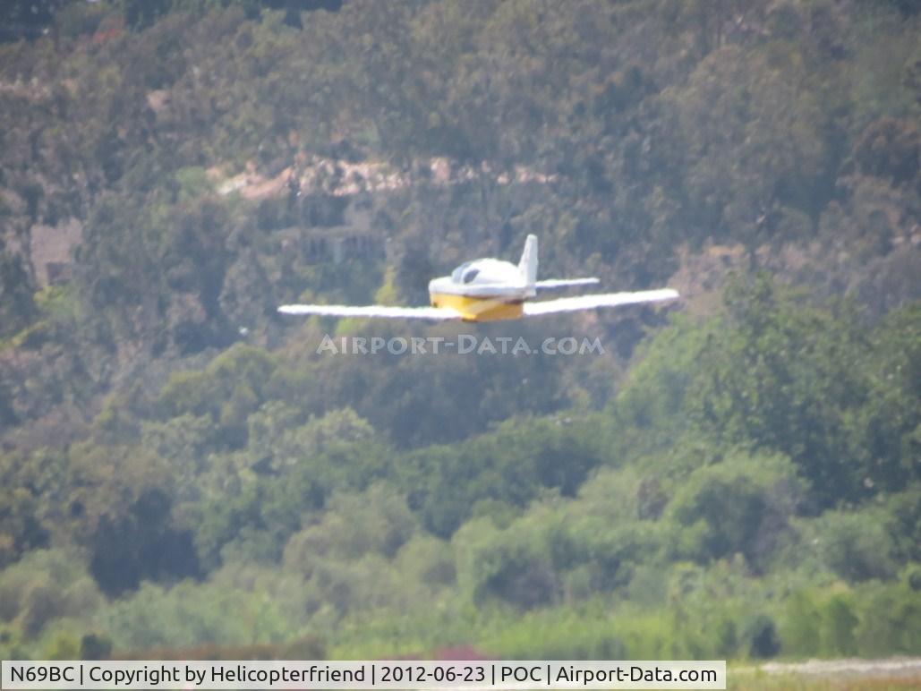 N69BC, 1987 Stoddard-Hamilton Glasair SHA C/N 567R, An extremely gentle low take off