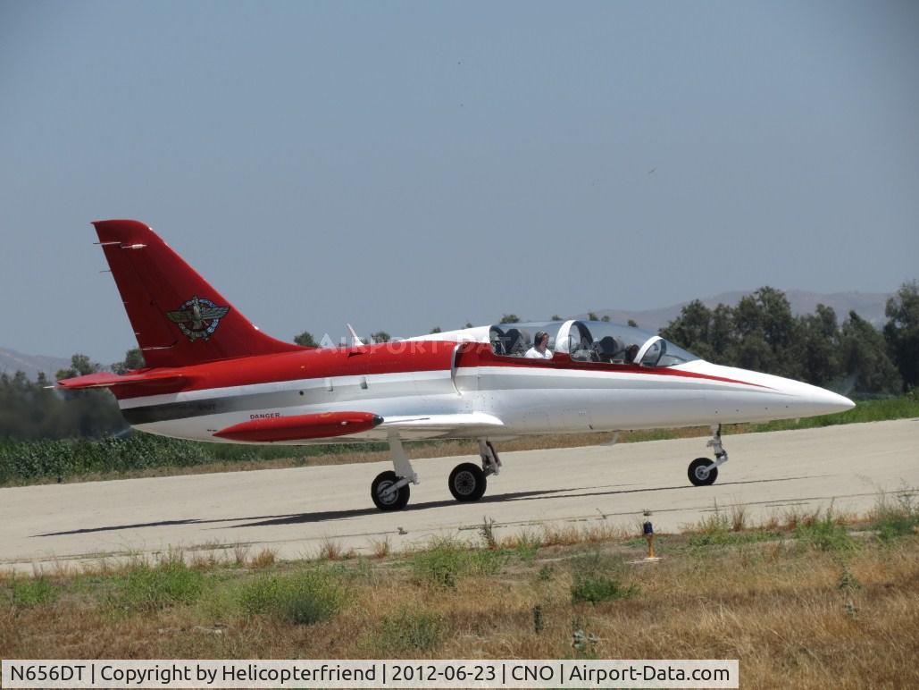 N656DT, 1984 Aero L-39 Albatros C/N 433149, Parked in the runup area, running up the engine