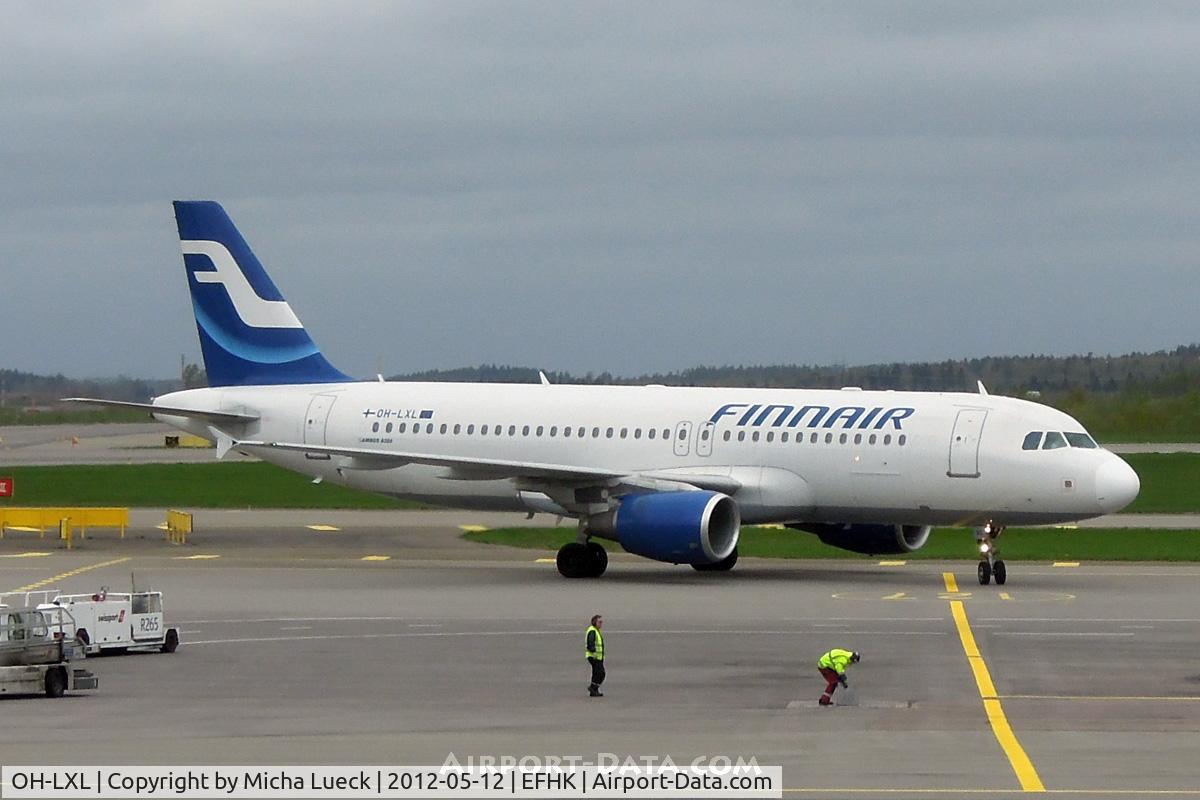 OH-LXL, 2003 Airbus A320-214 C/N 2146, At Helsinki