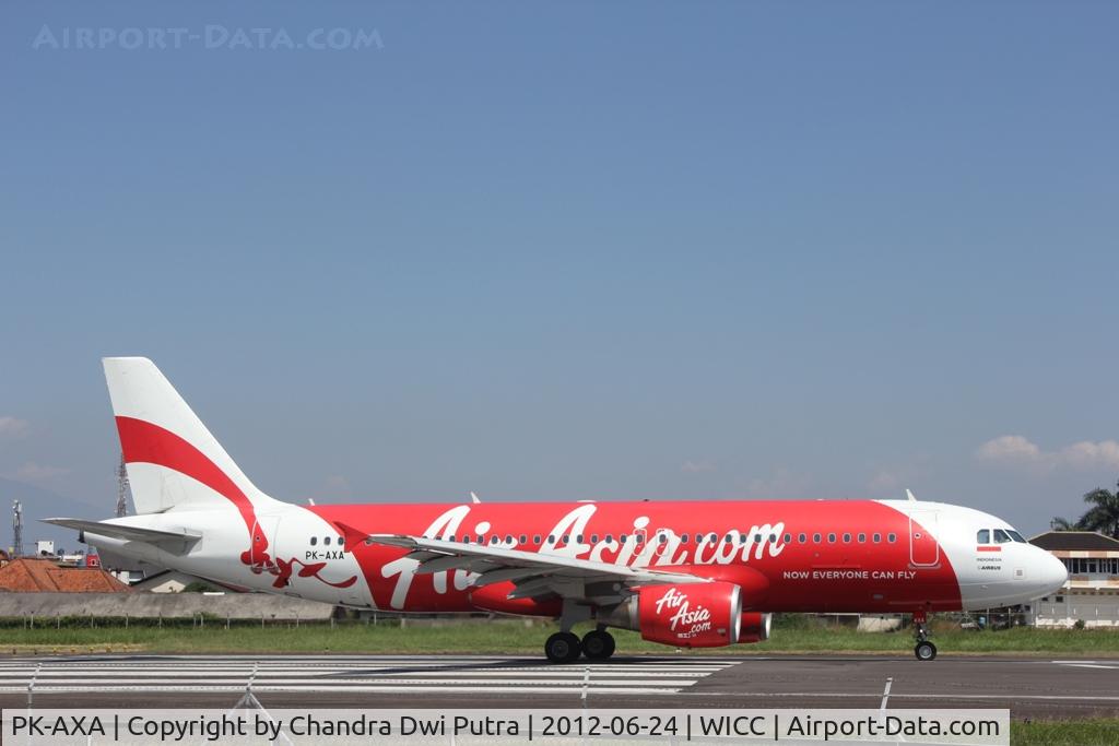 PK-AXA, 2008 Airbus A320-216 C/N 3610, Ready for takeoff via runway 29