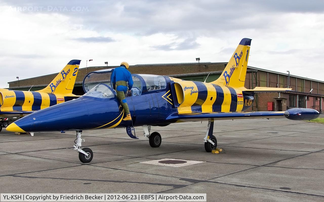 YL-KSH, Aero L-39C Albatros C/N 934632, Baltic Bees No.1 prepares for a training mission
