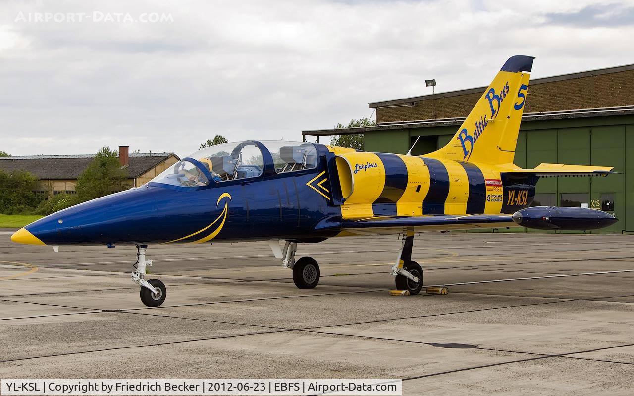 YL-KSL, Aero L-39C Albatros C/N 934657, Baltic Bees No.5 prepares for a training mission