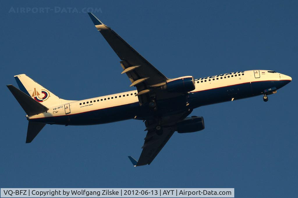 VQ-BFZ, 2001 Boeing 737-86N C/N 28644, visitor