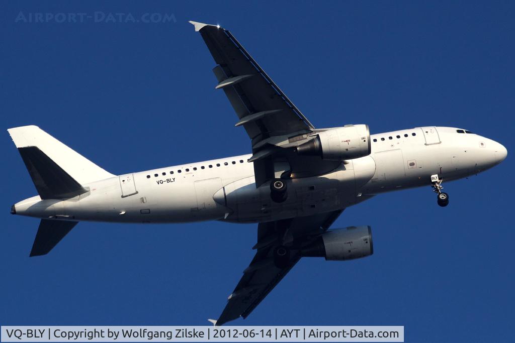 VQ-BLY, 2004 Airbus A319-111 C/N 2224, visitor