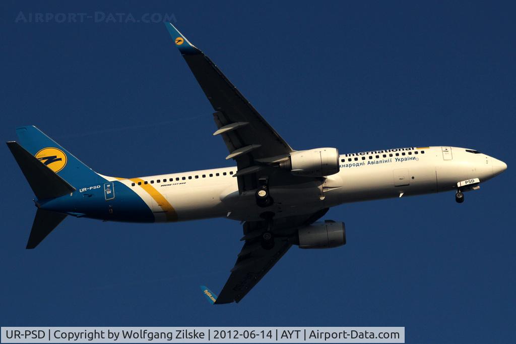 UR-PSD, 2010 Boeing 737-8HX C/N 29686, visitor