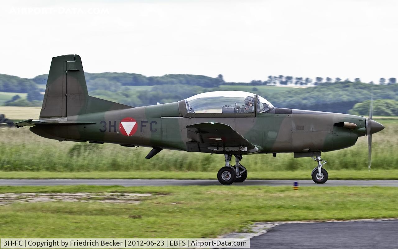 3H-FC, Pilatus PC-7 Turbo Trainer C/N 414, taxying to the flightline