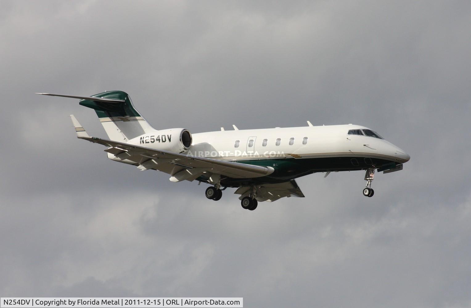 N254DV, 2009 Bombardier Challenger 300 (BD-100-1A10) C/N 20262, Challenger 300