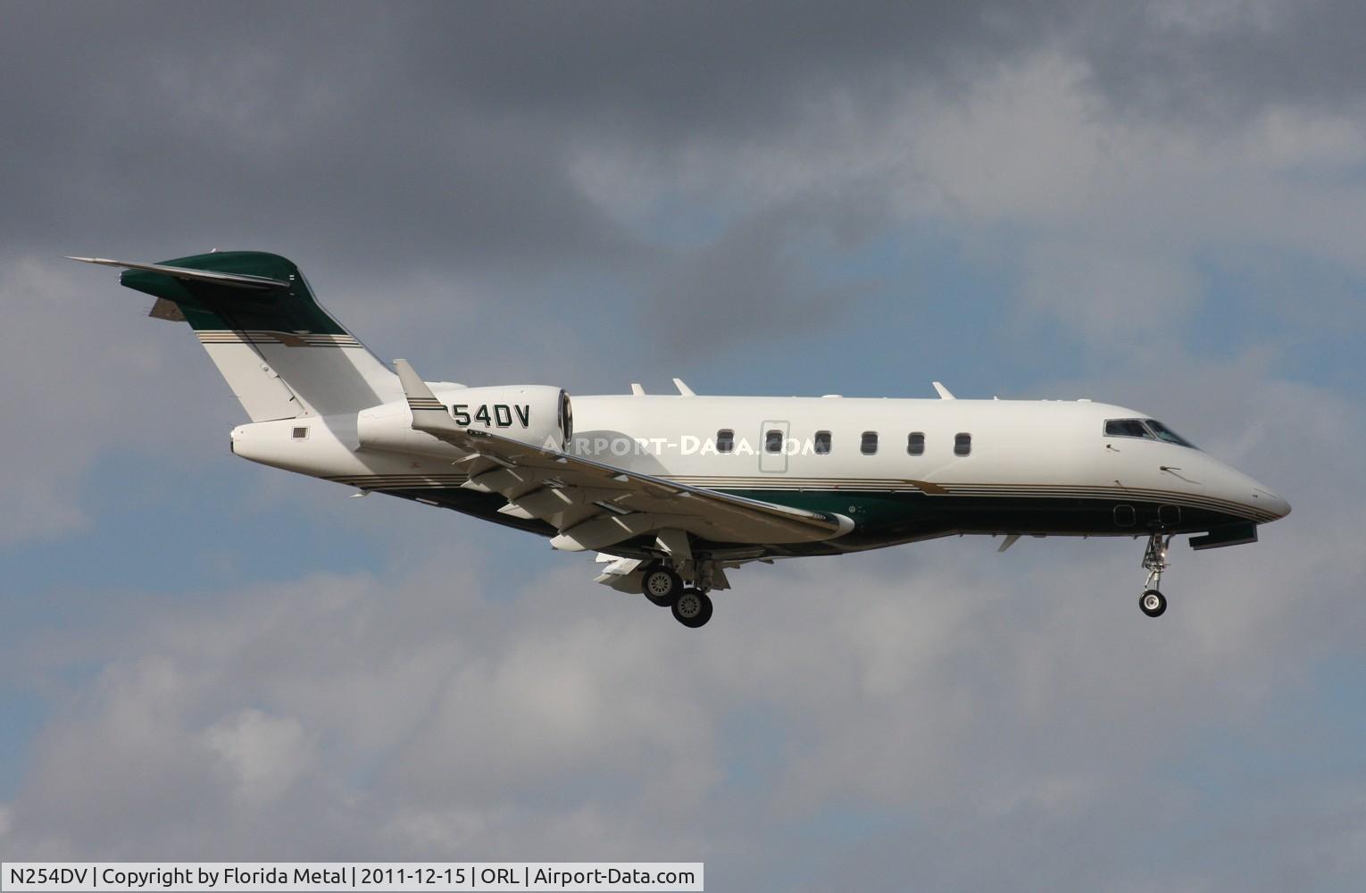 N254DV, 2009 Bombardier Challenger 300 (BD-100-1A10) C/N 20262, Challenger 300