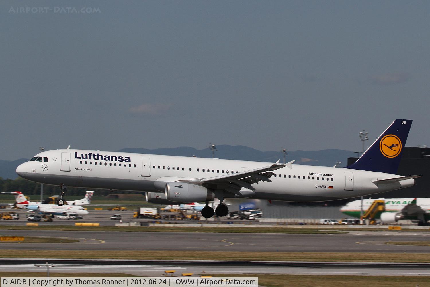 D-AIDB, 2010 Airbus A321-231 C/N 4545, Lufthansa Airbus A321
