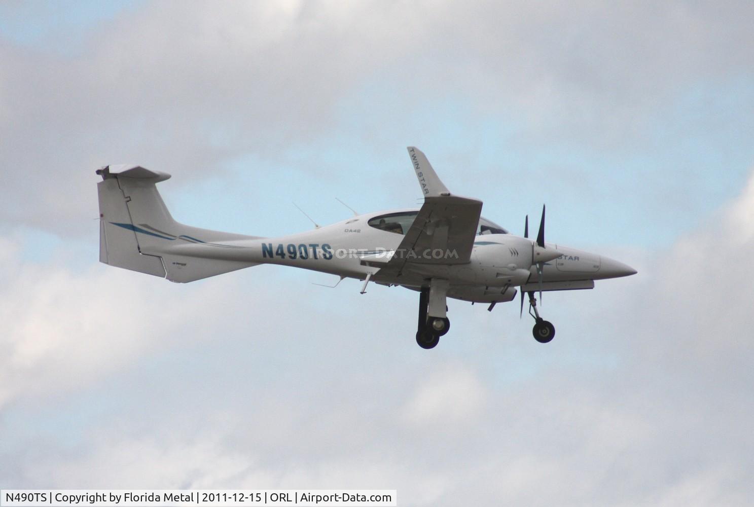 N490TS, 2007 Diamond DA-42 Twin Star C/N 42.AC090, Diamond DA42